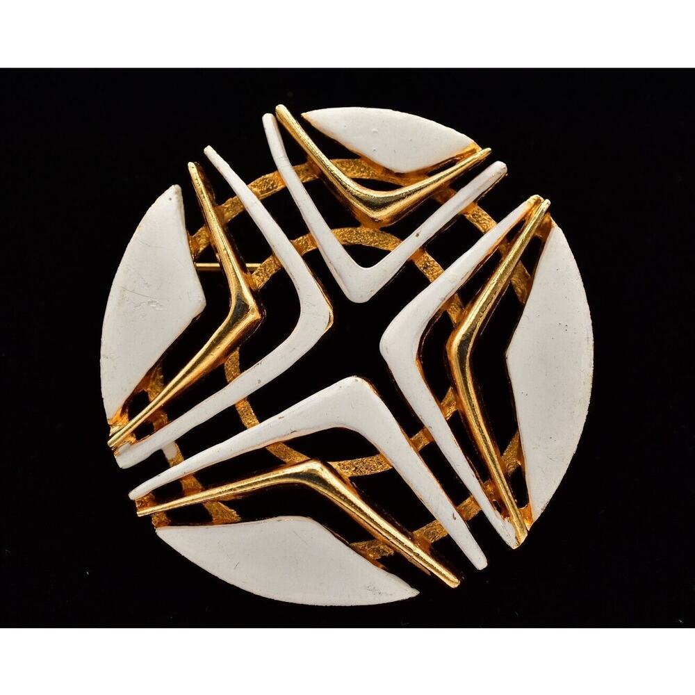 Roget Vintage Round Pin Brooch Pure White Enamel Gold Large Chunky Signed BinBA